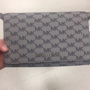 Michael Kors Crossbody Wallet handbag